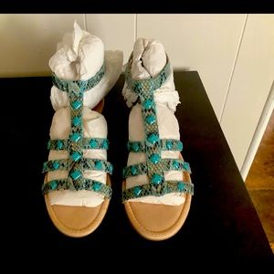 Never Been Worn Easy Spirit Faux Snakeskin Sandals